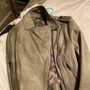 Woman’s clothes